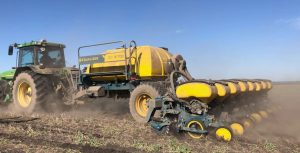 Equalizer Crop Row Planter