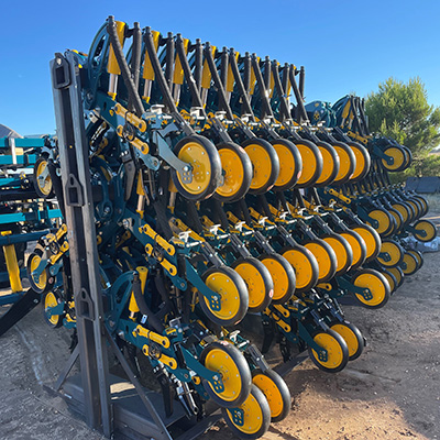 Unpacking Equalizer Container